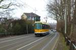 Kurz vor der Haltestelle Siegfriedbrücke ist Tw 291 am 09.03.2015 auf der Linie 110 in Richtung Hauptfriedhof unterwegs