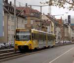 Stuttgart, Eine DT8.S 4085/4086 als U14 Richtung Neckargröningen Remseck, hier zwischen Rosensteinbrücke und Mühlsteg