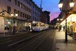 WVV Straßenbahn Würzburg Düwag GTW D8 Wagen 236 am 27.12.23 in Würzburg