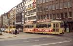 Im Gegensatz zu den anderen GTW-D6 war der Tw 237 in beige lackiert, hier auf der Linie 1 im Frühjahr 1979