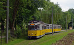 Diese Kirnitzschtalbahn verlässt am 16.06.16 den Ausgangspunkt Bad Schandau Kurpark und macht sich nun auf den Weg zum Ziel Lichtenhainer Wasserfall.