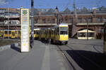 Berlin BVG: Straßenbahnhaltestelle S Hackescher Markt (S-Bf Hackescher Markt / Henriette-Herz-Platz) im März 2006.