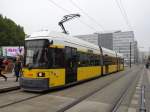 GT6-99 Zweirichtungsfahrzeug-BVG Wagen 2023 als M6 S Hackescher Markt am 12.10.13 am Alexanderplatz