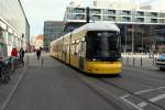 Berlin BVG SL M4 (Bombardier GT8-11ZRL 9009) Gontardstraße am 1.