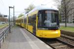 Berlin BVG SL M5 (Bombardier GT8-ERL 8024) Mollstrasse (Hst.