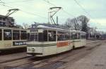 Im Frühjahr 1994 steht der Tw 134 der Brandenburger Straßenbahn als Linie 1 abfahrbereit in Richtung Anton-Saefkow-Allee vor dem Hauptbahnhof