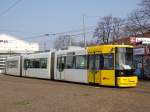 Wagen 3016 vom Typ GT8N, nicht einsatzbereit vor dem Depot Gröpelingen am 30.03.14 