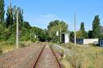 Blick auf die ehemalige Haltestelle Augustenstraße in Dessau. Der Abschnitt zur Kreuzbergstraße ist seit Sommer 2016 stillgelegt und teilweise zurück gebaut. 

Dessau 27.07.2020