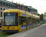 Eine Straenbahn der DVB ist gerade auf der linie 9 unterwegs. Fotografiert am letzten Wochenende.