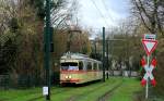 Oldtimereinsatz anläßlich der Eröffnung der Wehrhahnlinie in Düsseldorf am 20.02.2016: Der für die Fernbahnlinie D (heutige Linie U 79) gebaute GT8 2498 fährt über