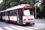 1977 (Februar) - Rheinbahn TW 3065 (damals ganz neu, aber schon mit kleinem Schaden) als Linie 3 auf der Grafenberger Allee - Haltestelle Engerstrasse