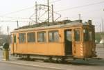 Arbeitstriebwagen 1171 - ex 171 - der DVG auf der Neudorfer Straße in Duisburg im Mai 1971. Bei dem Triebwagen hndelt es sich um einen Ganzstahlwagen der Uerdinger Waggonfabrik, der von Siemens elektrisch ausgerüstet wurde. 10 dieser Tw wurden mit Bw des Verbandstyps (ex SL 2) zu Gelenkvierachsern umgebaut. 