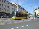 Essen: Straenbahnlinie 105 nach Rellinghausen Finefraustrae an der Haltestelle Berghausen Weserstrae.(3.7.2012)     