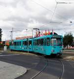 VGF Düwag Pt-Wagen 728 am 20.08.17 in Frankfurt am Main an der Hugo Junkers Straße als Linie V