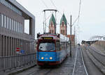 Freiburger Verkehrs AG.
VAG: Noch immer sind die schönen alten Düwags GT8N unentbehrlich und jeden Tag im Einsatz auf den Tramlinien 3 und 5. Aufnahmen vom 14. Dezember 2014.
Foto: Walter Ruetsch