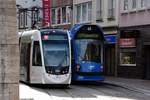 FREIBURG im Breisgau, 20.10.2019, links Zug Nr. 312 als Tram1 nach Landwasser, rechts Zug Nr. 289 in Gegenrichtung nach Littenweiler, beide in der Salzstraße