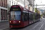 FREIBURG im Breisgau, 20.10.2019, Zug Nr. 285 als Tram4 zur Messe zwischen den Haltestellen Stadttheater und Hauptbahnhof