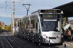 FREIBURG im Breisgau, 20.10.2019, Zug Nr. 271 als Tram3 nach Haid in der Haltestelle Hauptbahnhof