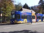 Linie 2 der VAG in Gnterstal, Haltestelle Dorfstrae. Zur Zeit diese Freiburger Straenbahn wegen Bauarbeiten nur bis zu der Haltestelle   Siegesdenkmal  fahren.