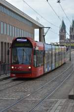 Diese Siemens Combino (Advanced) mit der Nummer  286  fährt am 18.10.2015 als Sonderzug durch Freiburg im Breisgau. 