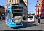 MGT6D, Wagen 614 mit Werbung für Radio Brocken, der Halleschen Verkehrs-AG (HAVAG) als Linie 8 von Rennbahnkreuz nach Trotha verlässt die Haltestelle Marktplatz.