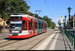 MGT6D, Wagen 615 mit Werbung für verschiedene Geschäfte in der Innenstadt von Halle (Saale), der Halleschen Verkehrs-AG (HAVAG) als Linie 7 von Weinberg Campus nach Büschdorf verlässt die Haltestelle Magdeburger Straße.
Diese Linie hat aufgrund von Baumaßnahmen einen anderen Laufweg.
[29.6.2018 | 10:52 Uhr]