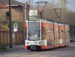 TW 689 der Linie 10 an  der Haltestelle  Betriebshof Freiimfelder Straße.
05.04.2019  16:15 Uhr.