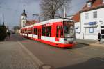 Am 26.02.2016 durchfährt MGT6D Nr. 612 der HAVAG auf dem Weg nach Bad Dürrenberg den Ort Schkopau in der Nähe des Schlosses Schkopau. 