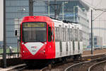 Die Kölner Straßenbahn mit der Wagennummer 2407 .