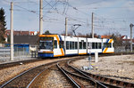rnv-Tramwagen 2213 als Linie 4 (Käfertal Bahnhof - Oggersheim Endstelle), am 24.3.2016 bei der Fahrt über die Wendeschleife im Bahnhof Käfertal.
