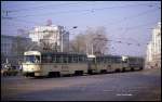 Magdeburg Karl-Marx-Straße am 2.4.1990:
Tram Wagen 1060 der Linie 4