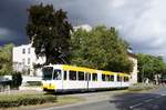 Straßenbahn Mainz: Duewag / AEG M8C der MVG Mainz - Wagen 272, aufgenommen im September 2017 in Mainz-Gonsenheim.