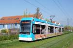 Straßenbahn Mainz / Mainzelbahn: Stadler Rail Variobahn der MVG Mainz - Wagen 217, aufgenommen im April 2018 in Mainz-Bretzenheim.