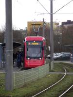Stadler Variobahn der MVG als Wagen 220 auf der Linie 51 in Mainz am 09.01.14