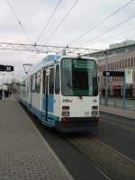 Eine RNV Straenbahn in Heidelberg am Hbf am 28.01.11