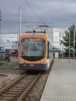 Eine RNV Variobahn in Kfertal OEG Bahnhof am 05.02.11
