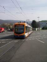 Eine RNV Variobahn in Heidelberg Hbf am 25.03.11