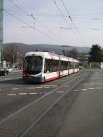 Ein RNV Variobahn mit OEG Farben in Heidelberg Hbf am 25.03.11