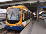rnv-Tramwagen 4145 als Linie 5 (Seckenheim OEG-Bahnhof - Seckenheim Pforzheimer Straße), am 19.3.2016 beim Halt im Bahnhof Käfertal.