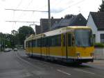 Mhlheim an der Ruhr: Straenbahnlinie 102 nach Mhlheim Oberdmpten an der Haltestelle Oberdmpten Talstrae.(18.7.2012) 