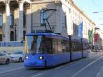 München - Strassenbahn Nr.2146 unterwegs auf der Linie 19 in der Stadt München am 06.12.2015