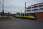 Tatra Tram 152/252 auf der Linie 98 zum Bahnhof Pirscheide. Aufgenommen am 15.12.2014, Potsdam Hauptbahnhof. 