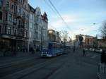 In Rostock fhrt ein T6m mit Beiwagen am Doberaner Platz als Fahrschule vorbei