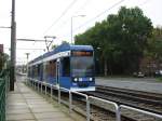 RSAG Tw 689 ist am 27.08.2011 auf Hhe des Rostocker Straenbahnbetriebshofes, auf dem sich zu diesem Zeitpunkt gerade das 130.