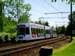 Rostock: Straenbahnlinie 4 nach Bahnhof Rostock-Dierkow an der Haltestelle Rostock-Dierkow Dierkower Kreuz.(3.6.2013) 