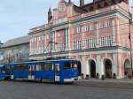 Dabei wurde auch ein Halt vor dem Rathaus eingelegt (Tatra-Foto-Tag am 08.02.2015 bei der Rostocker Straßenbahn)