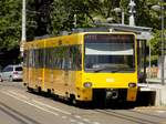 Stuttgart, Haltestelle Heidehofstraße  Eine DT8.4 3039/3040 als U15 Richtung Stammheim.