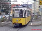 GT-4 443 mit einer Abschiedsrose und  Tot Ziens!  fhrt seine letzten Einsatzkilometer im Planbetrieb der SSB auf der Linie 15, die wenig spter auf die U15 umgestellt wird.