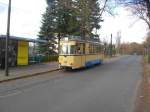 Woltersdorf am 16.11.2008. Triebwagen 31 fhrt seine Fahrt von der Hst. Krankenhaus zum S-Bahnhof Rahnsdorf fort.