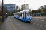 WVV Straßenbahn Würzburg Düwag GTW D8 Wagen 236 am 27.12.23 in Würzburg